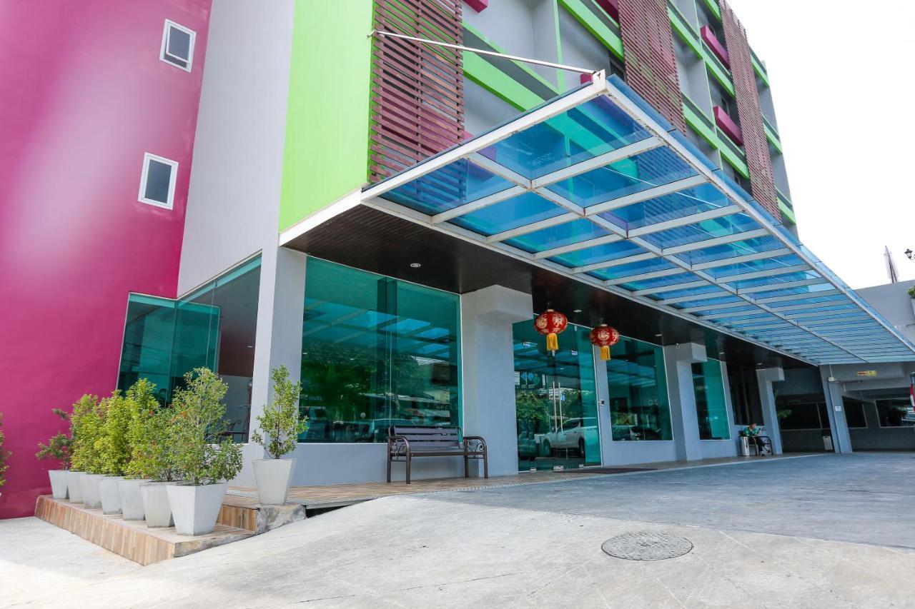 Blue Orchids Hotel Hat Yai Exterior photo